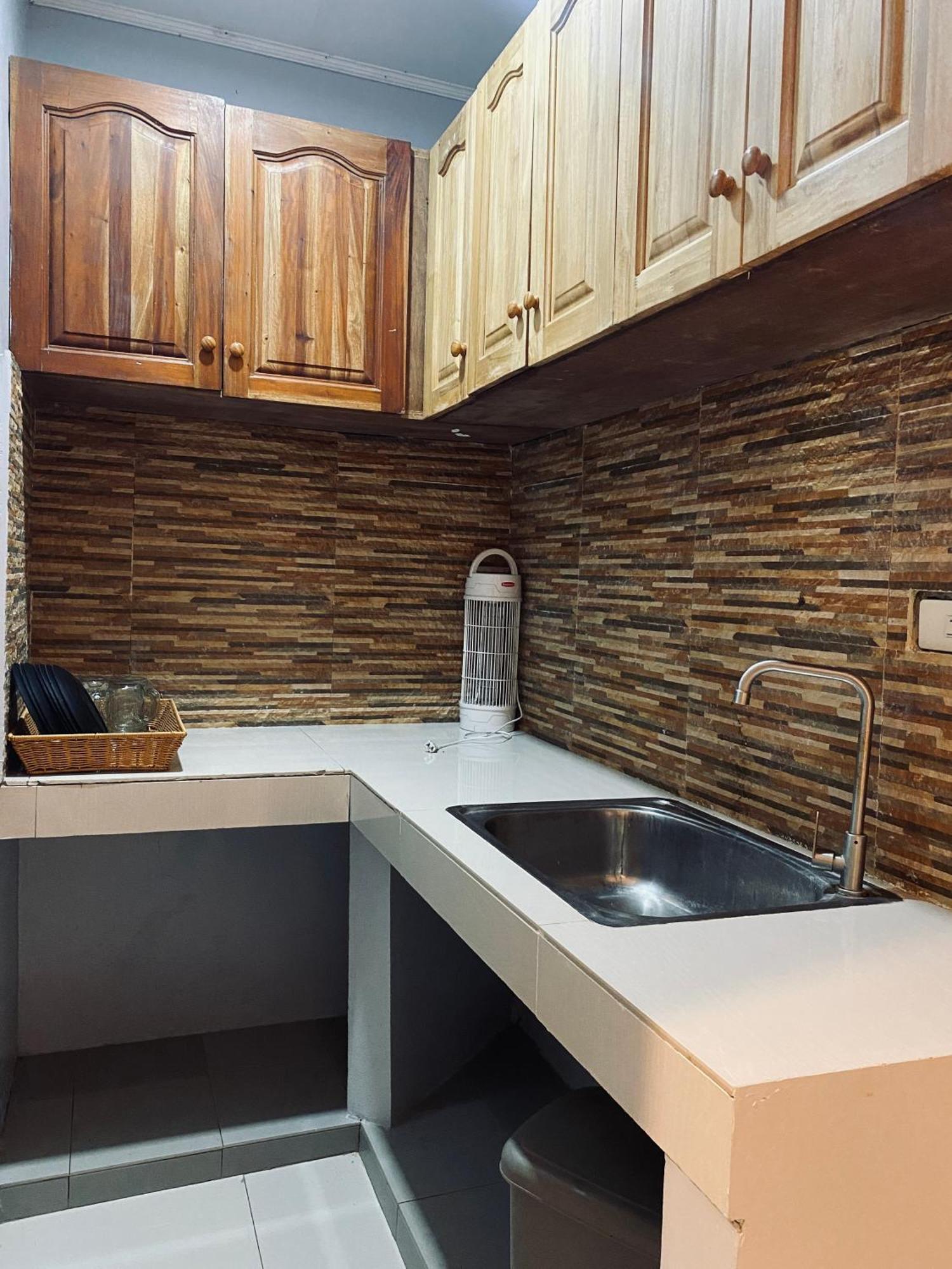 Lakayo Hillside Apartelle San Juan  Extérieur photo
